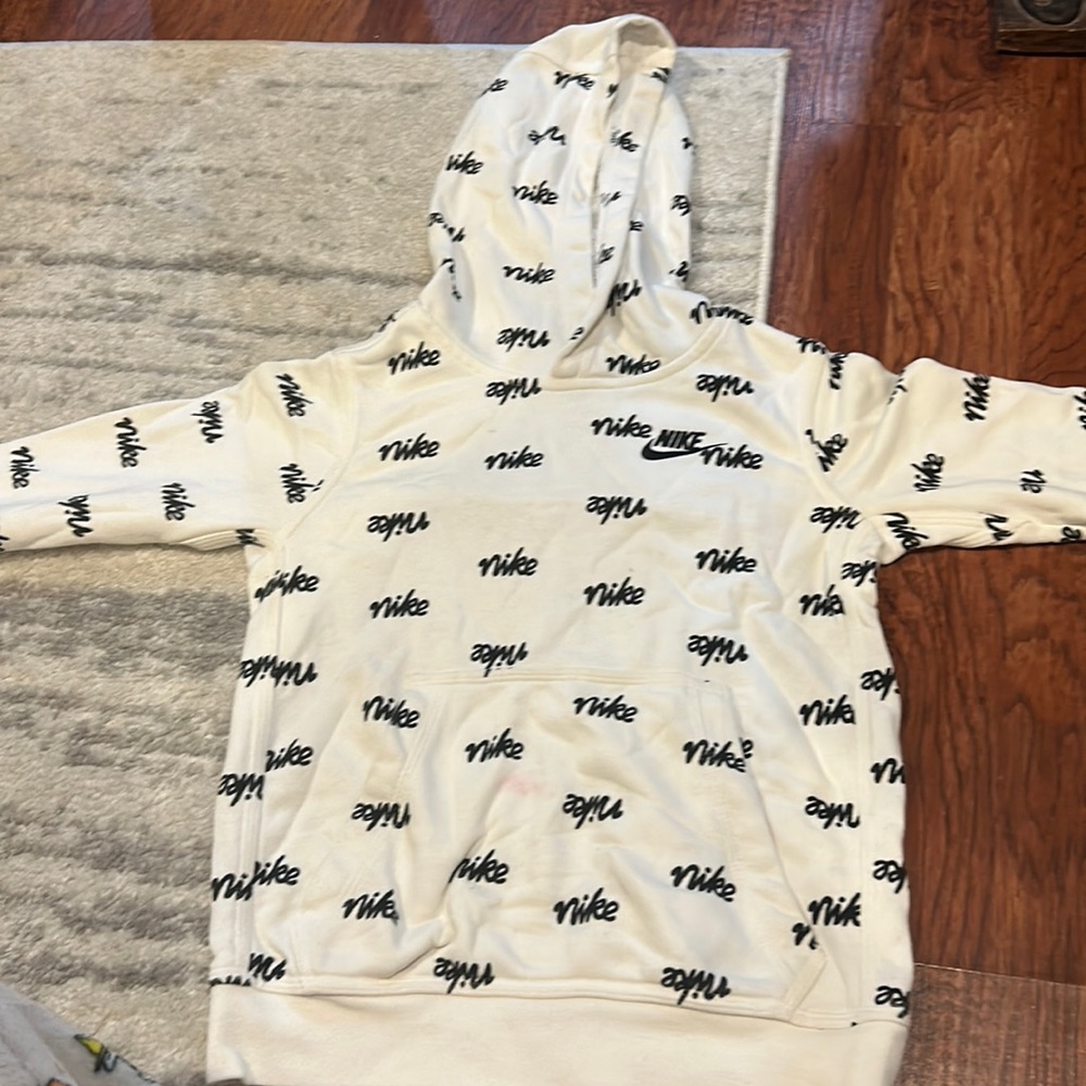 Nike sweatshirt